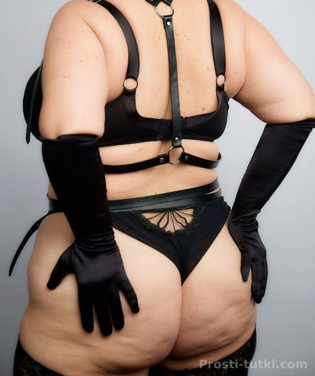 Индивидуалка LadyBombaFisting Ботанический